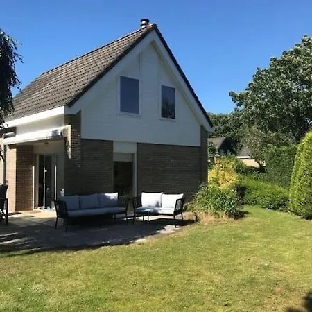 Heerlijk Familiehuis 5 Min Lopen Van Het Strand! 度假居