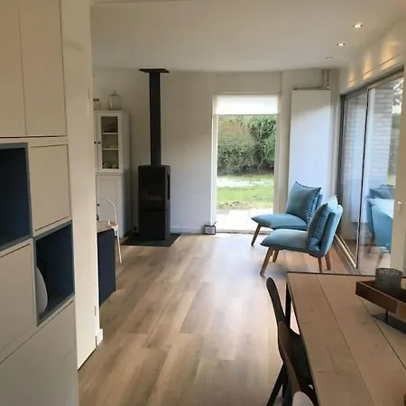 Heerlijk Familiehuis 5 Min Lopen Van Het Strand! *